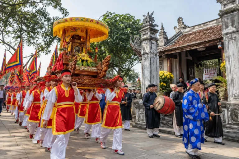 Hình minh họa: Lễ hội Năm làng Mọc: các ngày tháng Hai âm lịch, làng đăng cai và đám rước của các làng anh em